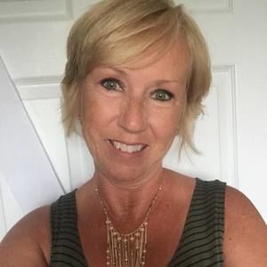 Meet your Posher, Lorraine